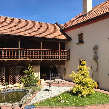 Zamecek Zdiky - Moderni Velky Apartman Bujanov Dış mekan fotoğraf