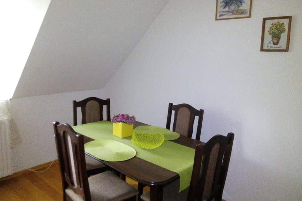 Zamecek Zdiky - Moderni Velky Apartman Bujanov Dış mekan fotoğraf