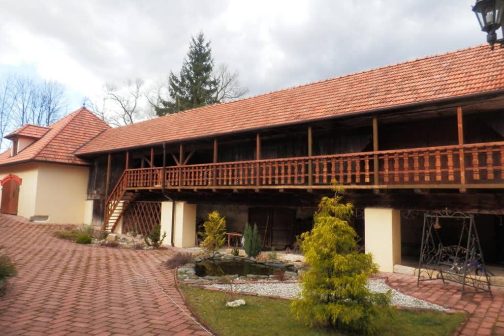Zamecek Zdiky - Moderni Velky Apartman Bujanov Dış mekan fotoğraf