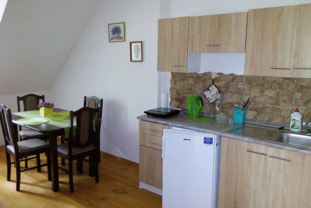 Zamecek Zdiky - Moderni Velky Apartman Bujanov Dış mekan fotoğraf