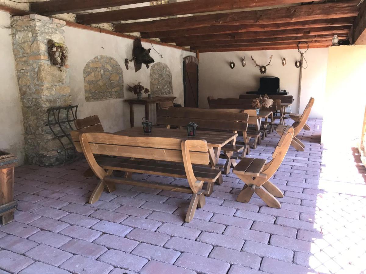 Zamecek Zdiky - Moderni Velky Apartman Bujanov Dış mekan fotoğraf