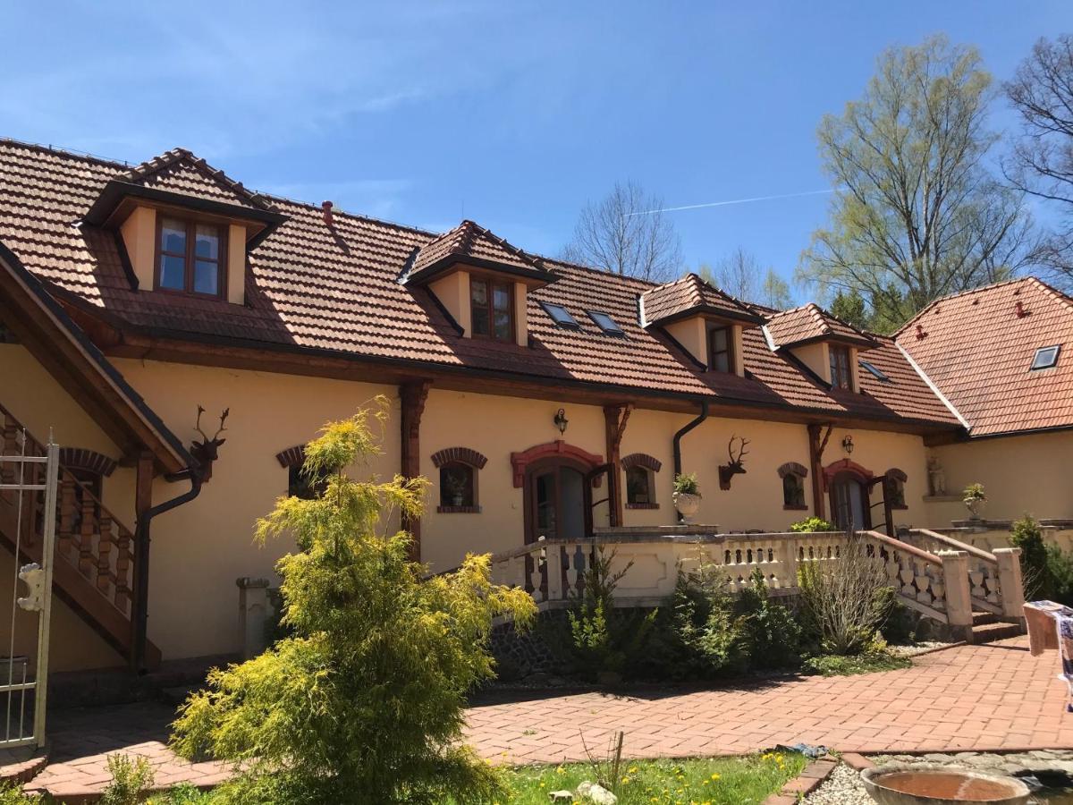 Zamecek Zdiky - Moderni Velky Apartman Bujanov Dış mekan fotoğraf